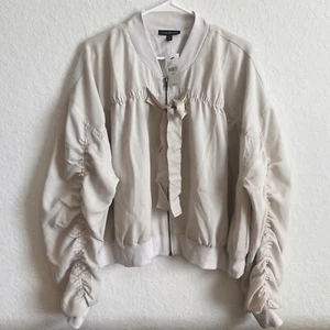 Lane Bryant RUSHED ARM DETAIL BOMBER JACKET Size 22/24 NWT! - Picture 1 of 5