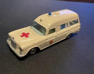 Matchbox King Size K-6 Mercedes-Benz Binz Ambulance By Lesney - Picture 1 of 6