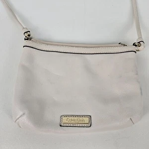 Calvin Klein Ivory Leather Crossbody Shoulder Bag With Zip Closure & Gold-Tone L - Picture 1 of 10