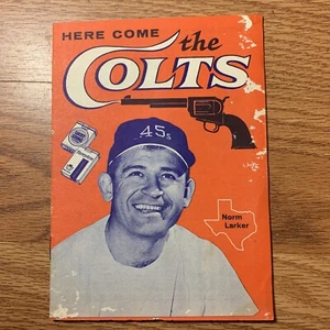 1962 HERE COME THE COLTS NORM LARKER Baseball Broschüre höherwertig TABAK - Bild 1 von 4