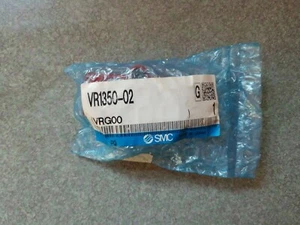 SMC VR1350-02 Pneumatic Check Valve, 3 Ports - Picture 1 of 2