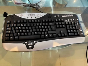 Smart Internet, Skype and multimedia keyboard - Picture 1 of 1