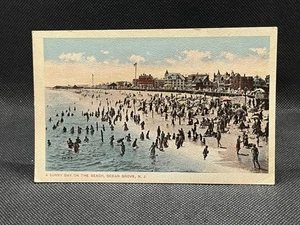 A SUNNNY DAY ON THE BEACH, OCEAN GROVE, NJ - Imagen 1 de 2