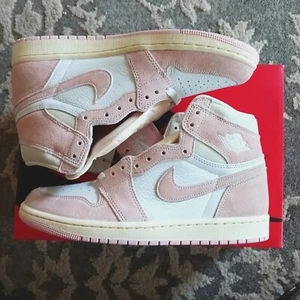 Size 10 - Jordan 1 Retro High OG “Washed Pink” 2023 FD2596-600 NIB Womens - Picture 1 of 10