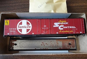 HO ATHEARN 1325 50' Plug Door Boxcar Santa Fe SFRB 5642 - Picture 1 of 4