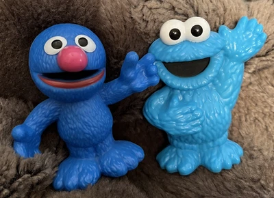 Figuras de monstruo cultivador y galleta de Sesame Workshop Foto 1 de 2