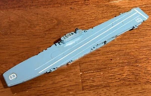 Triang Minic Waterline Ship M751 HMS Bulwark British UK Portaaviones Metal - Imagen 1 de 7