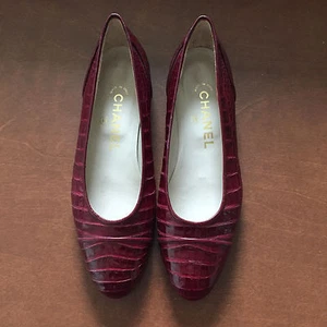 CHANEL Burgundy Crocodile Flats  SZ 5 - Picture 1 of 8