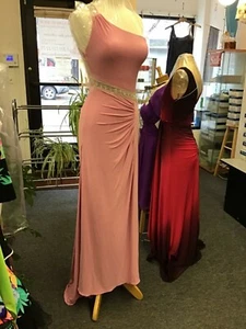 Kiss Kiss Dusty Rose Beaded Stretch Prom Evening Formal Special Occasion Dress 8 - Picture 1 of 8