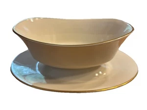 Lenox Fine Bone China Hayworth Pattern Gravy Boat w/ Attached Under-plate Mint - Picture 1 of 4