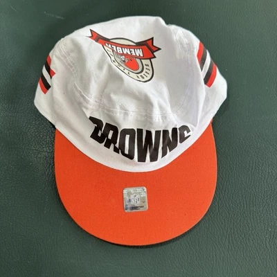 NFL - Sombrero de pintor de los Cleveland Browns para titulares/miembros de boletos de temporada Foto 1 de 2