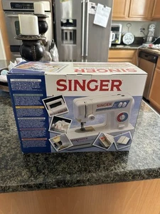 Singer Sewing Machine For Kids. Lockstitch 1980s. Quite Rare. Tested - Picture 1 of 11