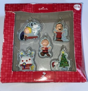 Hallmark Peanuts 5 Holiday Ornament Charlie Brown Snoopy Schroeder Linus NEW - Picture 1 of 4