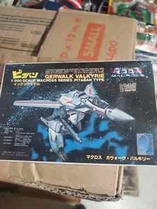 New Nichimo 1/200 Macross VF-1J Gerwalk Valkyrie Model Kit - Picture 1 of 4