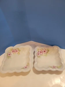 2 Beautiful Hutschenreuther  Germany Serving Bowls Viktoria Pattern 9" And 8" - Picture 1 of 4