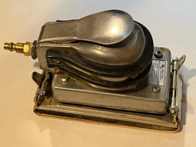 Herramienta Neumática Central Lijadora de Palma Orbital Modelo 965 6-1/2" por 3-1/2" Foto 1 de 4