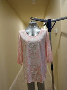 NWT Blue Rain Pink an White 3/4 Top - Picture 1 of 6