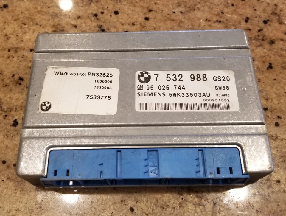 BMW 330i 2003 - automático - TCM TCU - # 7 532 988 Foto 1 de 1