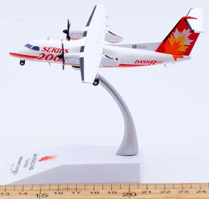 Modelo de avión fundido a presión 1:200 JC Wings De Havilland Canadá Dash8-Q200 C-GGMP - Imagen 1 de 15