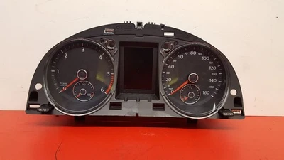2014 VOLKSWAGEN PASSAT 2.0L DIESEL 6 SPEED AUTO SPEEDO INSTRUMENT CLUSTER  - Imagem 1 de 4