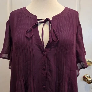 Torrid Popover Bluse Top Größe 3 3x halbtransparent Pflaume Kurzarm Rüschen - Bild 1 von 7