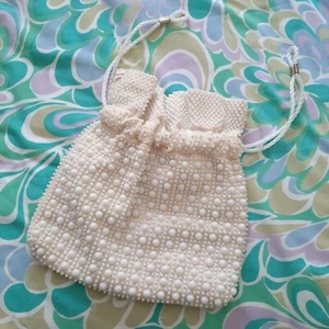 Vtg Mod Beaded White Candy Dot Purse Lumured Drawstring Small Bucket Wrist Bag - Picture 1 of 5