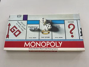 Vintage Monopoly No.9 Board Game - 1970's - COMPLETE - Good Condition - Picture 1 of 7
