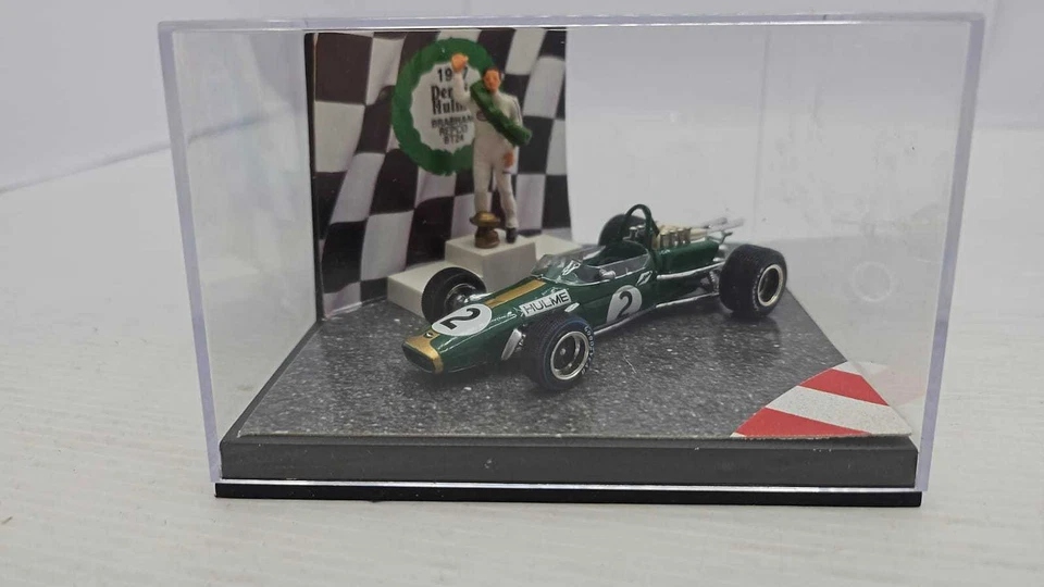 QTZ99009 Quartzo Brabham Repco BT24 World Champion 1967 Dennis Hulme 1/43 - Immagine 1 di 1
