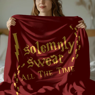 Manta Sherpa Inspirada en Hogwarts | Lo juro solemnemente todo el tiempo | Colores de la casa Foto 1 de 4