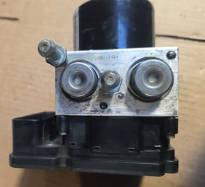 2010 Chevrolet Equinox Anti-Lock Brake System Actuator & Pump Assembly Module - Bild 1 von 7