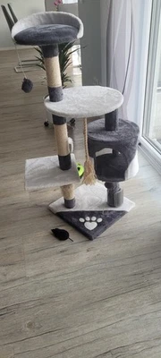 Kratzbaum Grau H110cm T 40 Cm B 70cm In Guter Zustand Siehe Bilder - Bild 1 von 3