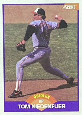 1989 Score #252 Tom Niedenfuer Baltimore Orioles Baseball Card - Image 1 of 2