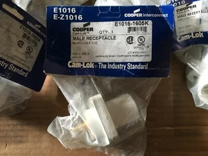 7 x Crouse Hinds E1016 WHITE BLACK CAM-LOK RECEPTACLE NEW sealed bag COOPER - Picture 1 of 2