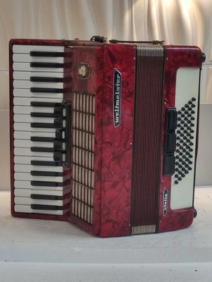 Piano accordion akkordeon  WELTMEISTER STELLA  60 bass - Image 1 of 4