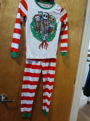 GIRLS DISNEY SIZE 10 CHRISTMAS THEMED 2 PIECE PAJAMAS - Image 1 of 3