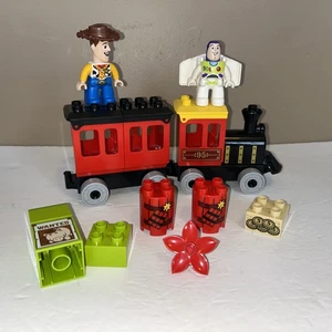 Treno RITIRATO DUPLO LEGO Toy Story 10894 pezzi treno Buzz Lightyear Woody - Foto 1 di 14