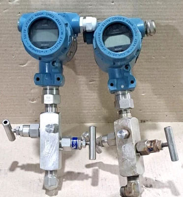 1 Lot  Rosemount 2088  G2S22A1M5I1B4S5Q4 + C2061011126-0000  Pressure Transmi - Image 1 of 4