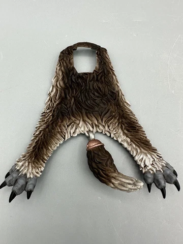 JOYTOY Warhammer 40k Space Marines Space Wolves Wolf Skin Cape Cover