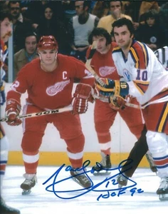 Autographed 8X10 MARCEL DIONNE HOF 92 Detroit Red Wings Photo - w / Show Ticket - Picture 1 of 1