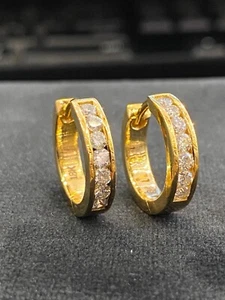 Pave 0.84 Cts Round Brilliant Cut Natural Diamonds Hoop Earrings In 750 18K Gold - Picture 1 of 12