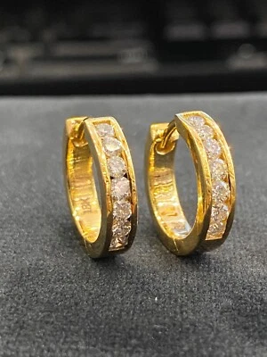 Pave 0.84 Cts Round Brilliant Cut Natural Diamonds Hoop Earrings In 750 18K Gold - Image 1 of 4