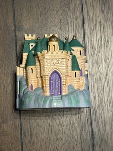 Vintage 2001 Harry Potter Hogwarts Castle Micro Compact Playset WB Toy Figures - Picture 1 of 10