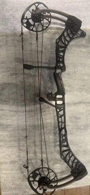 Mathews Phase 4 33 для правой руки с режимами 70#29,5 дюйма 85% выпуск - Изображение 1 из 4