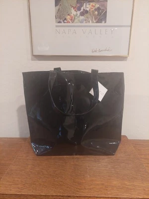 Macy's 黑色乙烯基手提包 12.5 英寸 X16 — 第 1/4 张图片