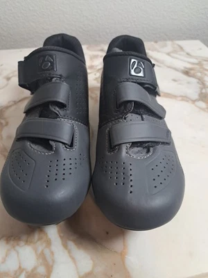 Zapatos de ciclismo Bontrager Vostra para mujer talla 5,5 EU 37 gris negro 551593 con tacos Foto 1 de 3