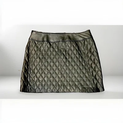 Danier Falda Cuero Acolchado Negro Talla 10 US Foto 1 de 4