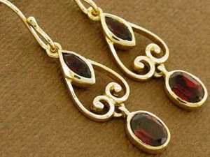 E065- Exquisite 9ct Gold Natural Garnet Earrings Drop Dangle Victorian Scrolls - Picture 1 of 1