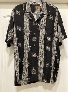 Pineapple Connection Men's Shirt SZ S Black with Bamboo-Like Design Tropical - Picture 1 of 11
