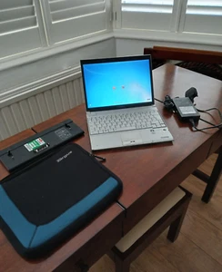 Toshiba Portege R500 Core (TM)2 CPU 2GB RAM 150GB Docking Port + Case + Charger - Picture 1 of 13