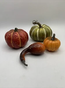 4 verschiedene Faux Kürbis Kürbis Halloween Herbst Thanksgiving Handwerk Dekoration - Bild 1 von 10